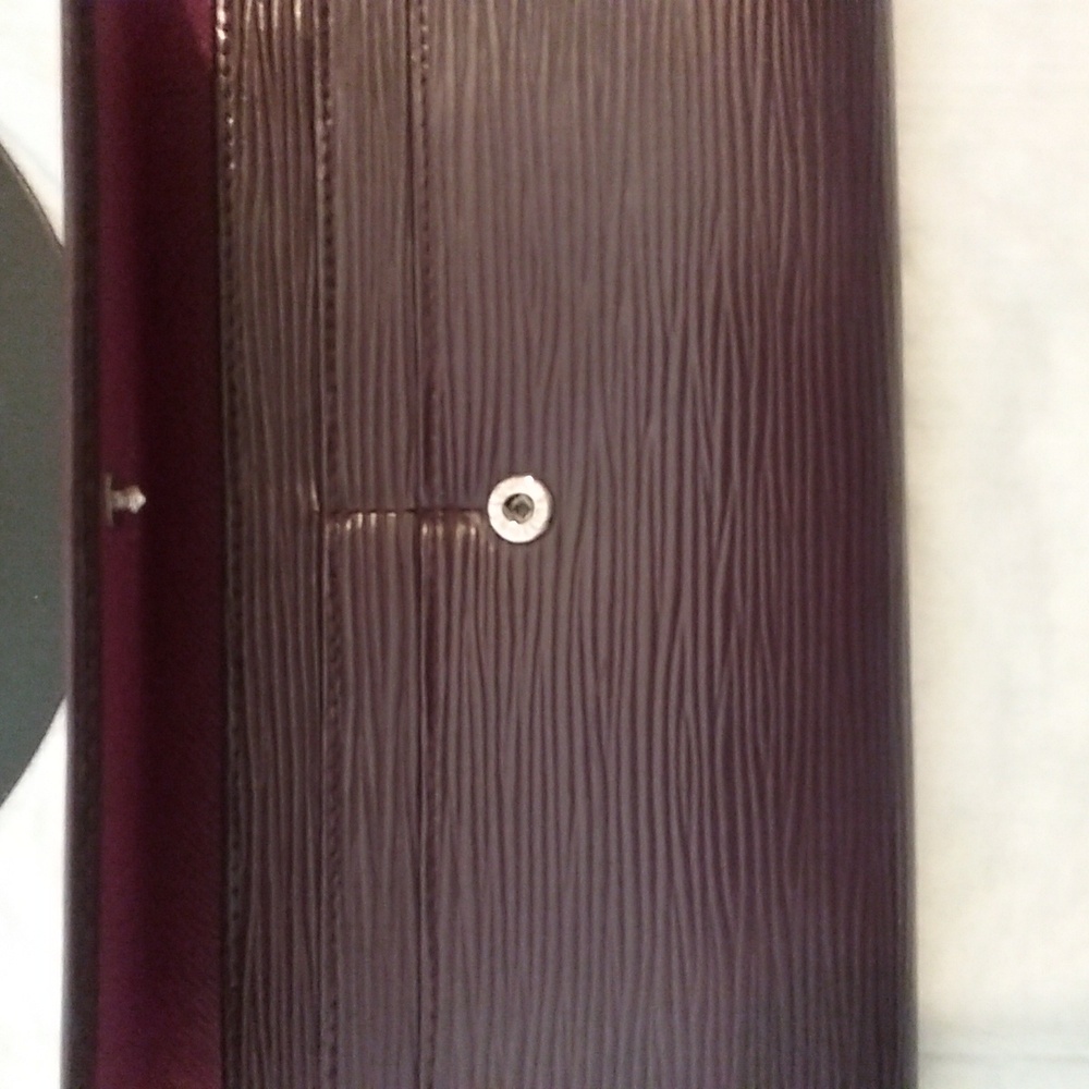 LOUIS VUITTON Epi Long Wallet, Plum EUC - Picture 8 of 13